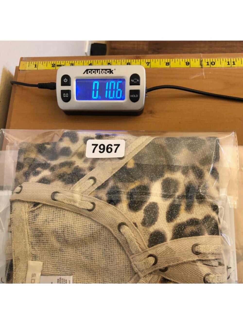 Chicos Sweater Womens 0 US Small Beige Leopard Shimmer Open Cardigan Everyday - Picture 9 of 9